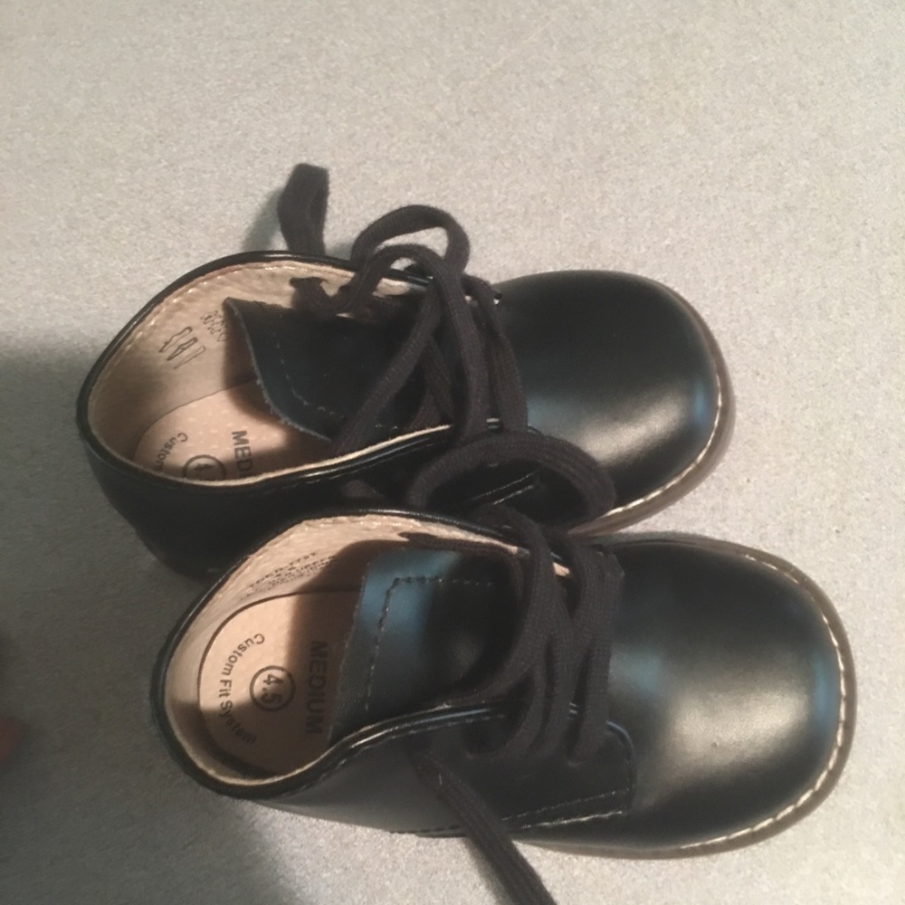 Baby  leather walking shoes!